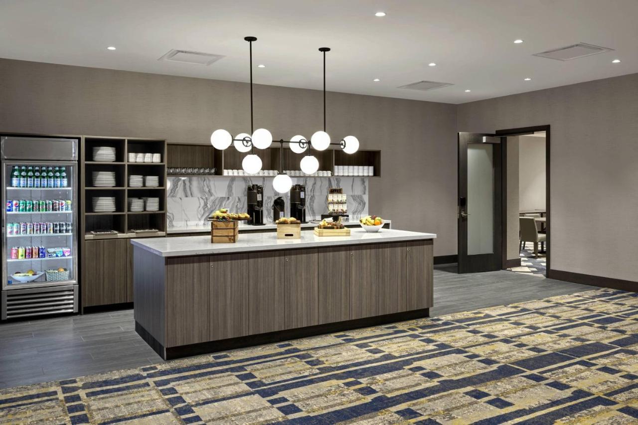 Delta Hotels By Marriott Calgary Downtown Exteriör bild